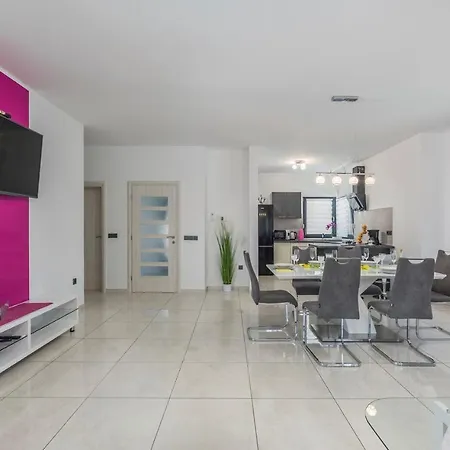 Villa Tria Gimino With Private Pool